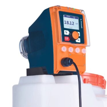 Tanques para químicos Prominent con bombas dosificadoras